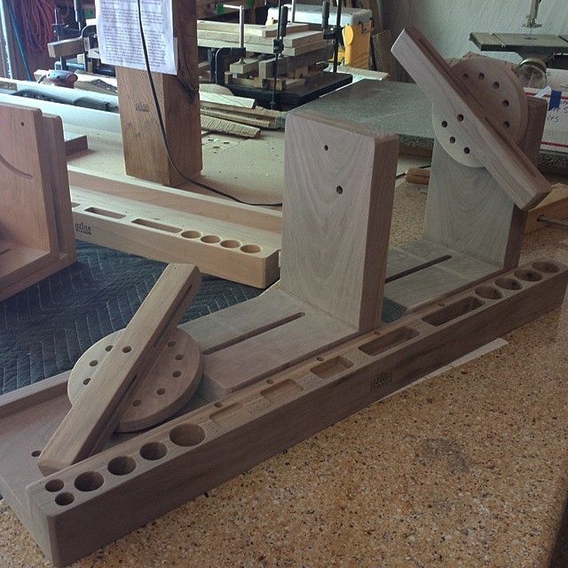 Anyone make a bench amp stand? plans? The Gear Page